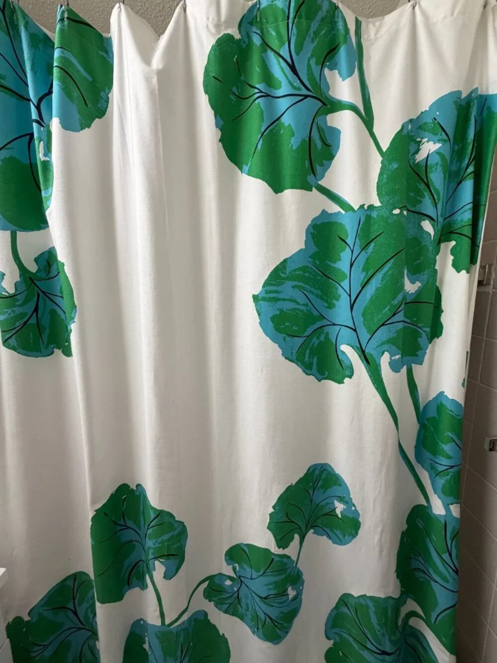 DVF Diane Von Furstenberg Target Geranium Leaf Shower Curtain Green Blue White